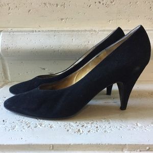 BRUNO MAGLI BLACK SUEDE PUMPS-SZ 7.5AA